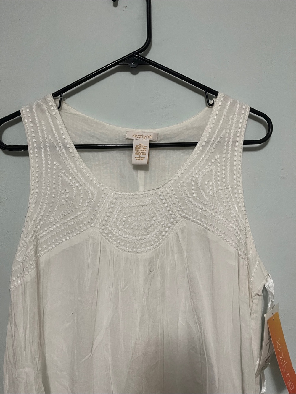 Sleeveless White Tiered Midi Dress with Embroidery - Picture 5 of 5